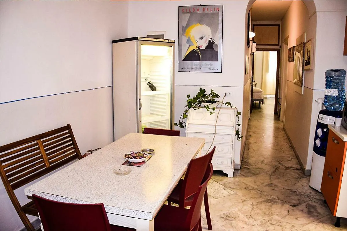 Affittacamere Sant' Apollonia Florencja 2*,